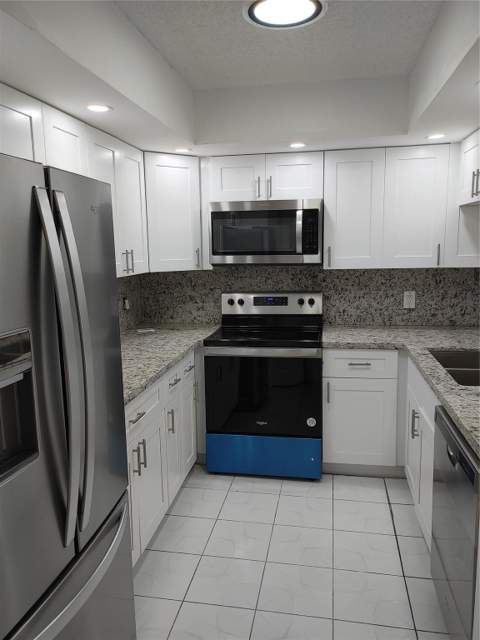 12900 SW 7th Court #410b, Pembroke Pines FL - photo 19 of 32
