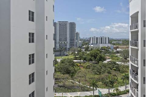 1830 Radius Drive #1219, Hollywood FL - photo 18 of 35