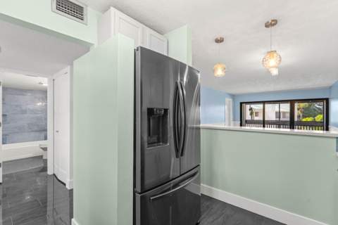 412 Southwind Drive #B2, North Palm Beach FL - photo 15 of 41