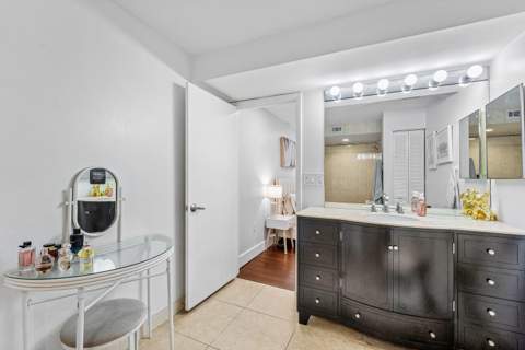 6614 Villa Sonrisa Drive #123, Boca Raton FL - photo 24 of 47
