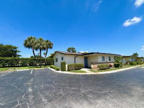 2911 Ashley Dr W #J, West Palm Beach FL - photo 18 of 31