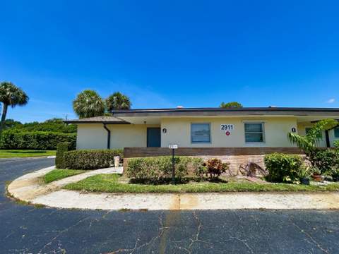 2911 Ashley Dr W #J, West Palm Beach FL - photo 19 of 31