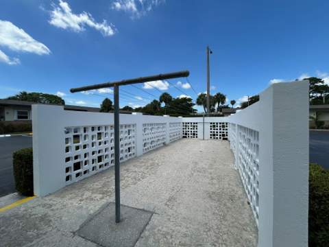 2911 Ashley Dr W #J, West Palm Beach FL - photo 20 of 31