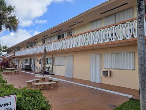 1000 SW 10th Avenue #19p, Hallandale Beach FL - photo 13 of 18