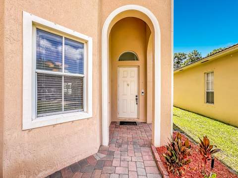 5747 Sunberry Circle, Fort Pierce FL - photo 8 of 73