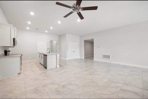 8605 Giovanni Avenue, Fort Pierce FL - photo 7 of 24