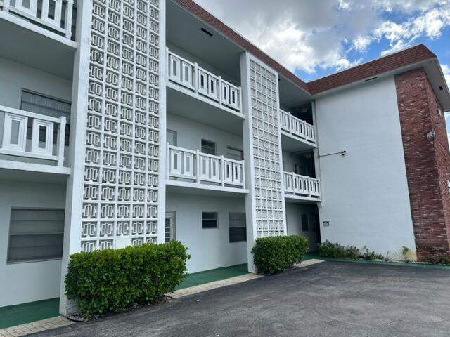 2 bedroom Condominium at 1380 NW 43 Terrace #306, Park South Condominium, Lauderhill — photo 2