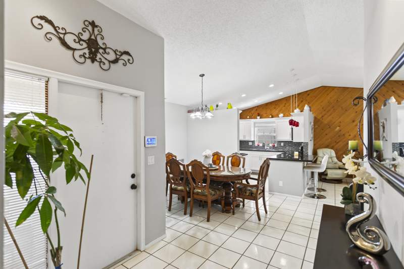4 bedroom Single Family Residence at 8620 NW 48th Street, City Of Lauderhill Sec 1, Lauderhill — photo 5