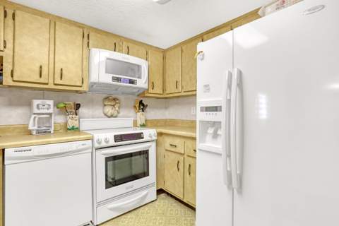 2800 N Ocean Drive #A-3c, Riviera Beach FL - photo 10 of 45