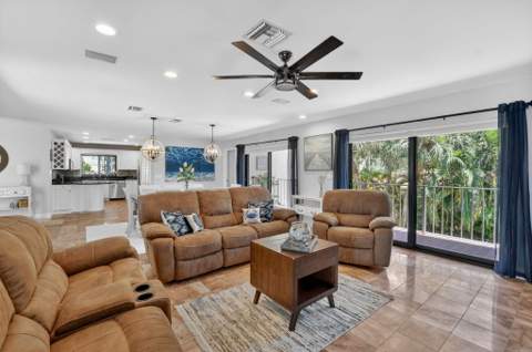 4310 S Ocean Boulevard #B, Highland Beach FL - photo 10 of 33