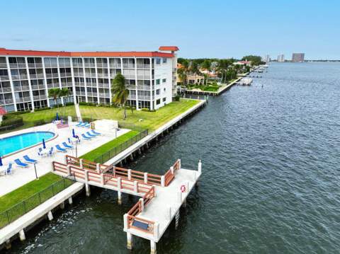 105 Paradise Harbour Boulevard #108, North Palm Beach FL - photo 9 of 36