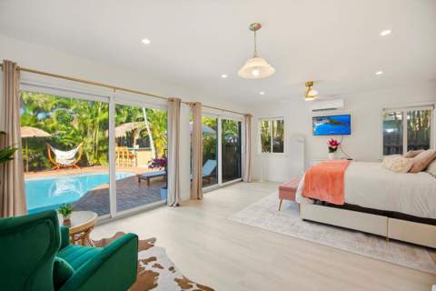 245 N Tradewinds Avenue, Lauderdale-By-The-Sea FL - photo 6 of 51