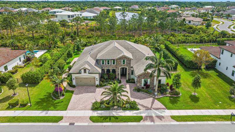 6 bedroom Single Family Residence at 20063 SE Gallberry Drive, Pennock Preserve (Aka Prado), Jupiter — photo 2
