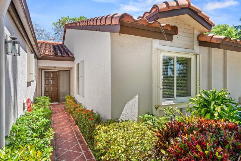 2 bedroom Villa at 6079 Millington Way, Huntington Pointe, Delray Beach — photo 4