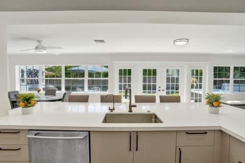 3930 NE 21st Avenue, Fort Lauderdale FL - photo 8 of 43