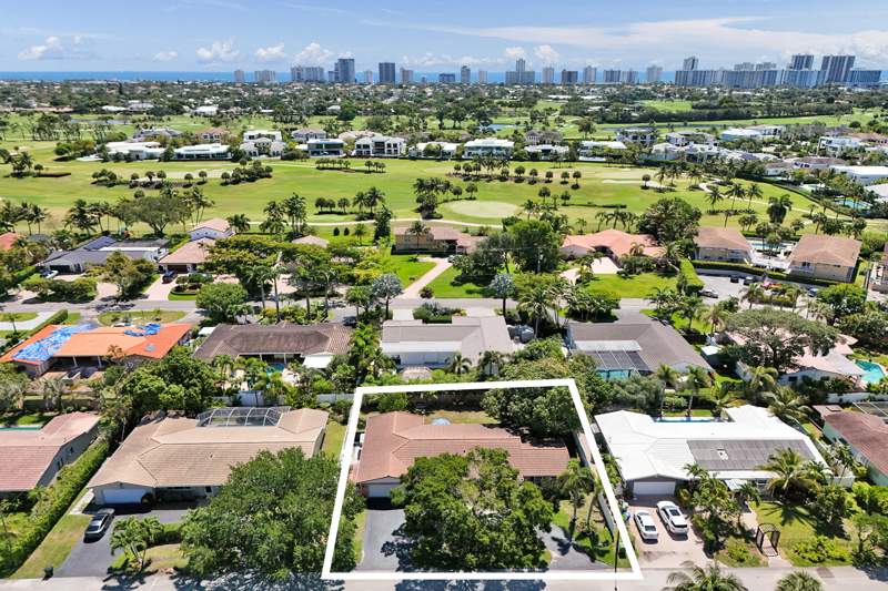 3 bedroom Single Family Residence at 3930 NE 21st Avenue, Coral Ridge Country Club, Fort Lauderdale — photo 3
