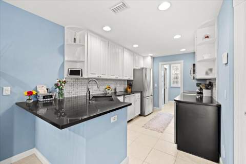 142 Santa Barbara Way, Palm Beach Gardens FL - photo 8 of 43