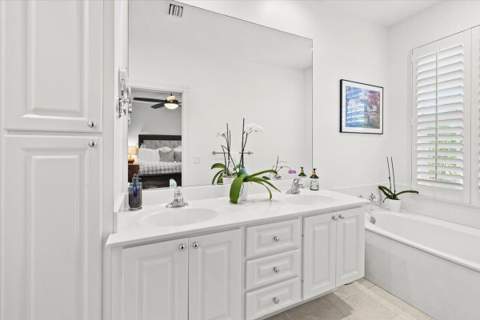 142 Santa Barbara Way, Palm Beach Gardens FL - photo 19 of 43