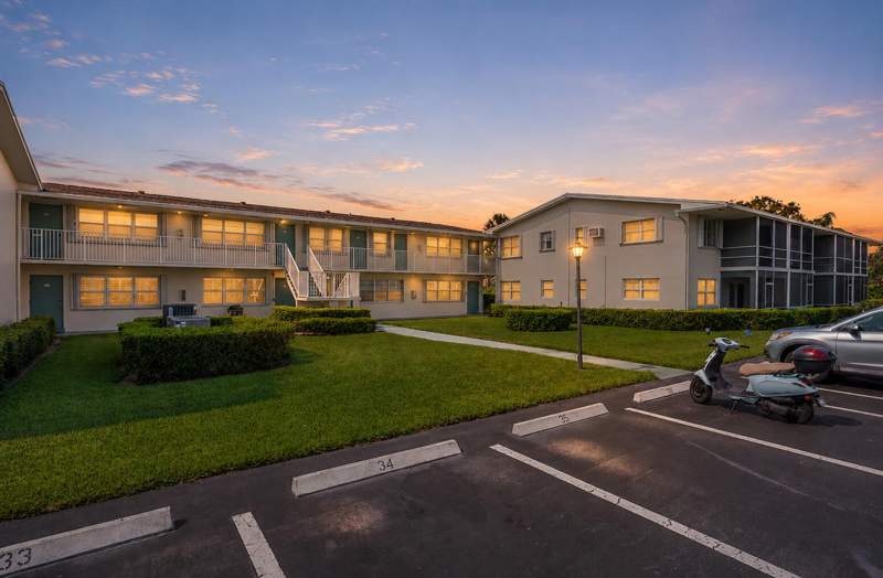 1 bedroom Condominium at 740 W Horizons W #203, Sterling Village 740 Condo, Boynton Beach — photo 2