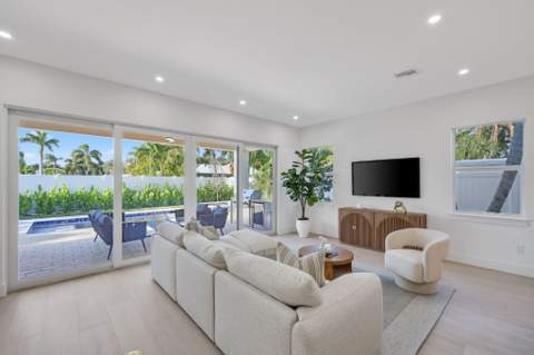 309 Claremont Lane, West Palm Beach FL - photo 16 of 47