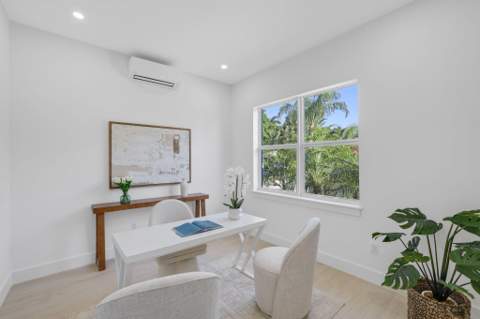 309 Claremont Lane, West Palm Beach FL - photo 18 of 47