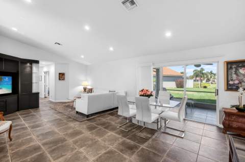 7169 Foxworth Court, Boynton Beach FL - photo 15 of 89