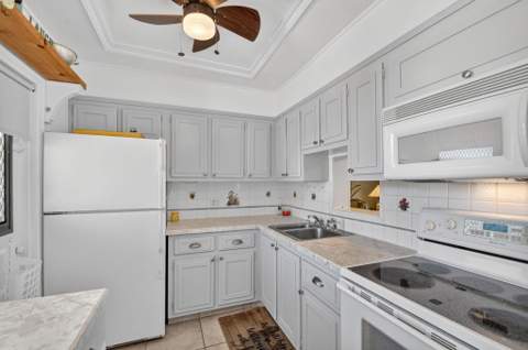 2111 NE 1st Court #204, Boynton Beach FL - photo 9 of 40