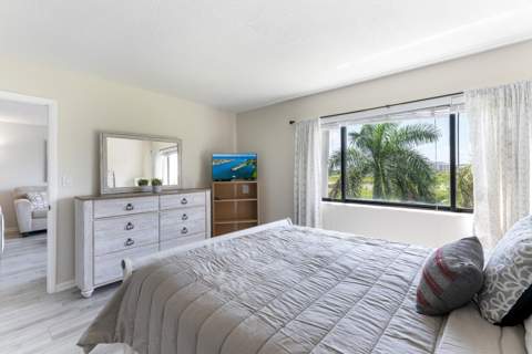 3050 Presidential Way #305, West Palm Beach FL - photo 8 of 23