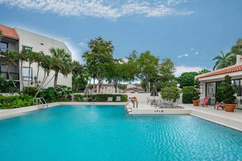 3050 Presidential Way #305, West Palm Beach FL - photo 19 of 23