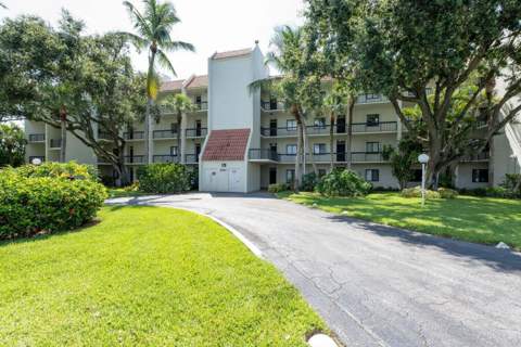 3050 Presidential Way #305, West Palm Beach FL - photo 21 of 23