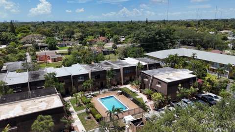 2520 Van Buren Street #16, Hollywood FL - photo 13 of 15