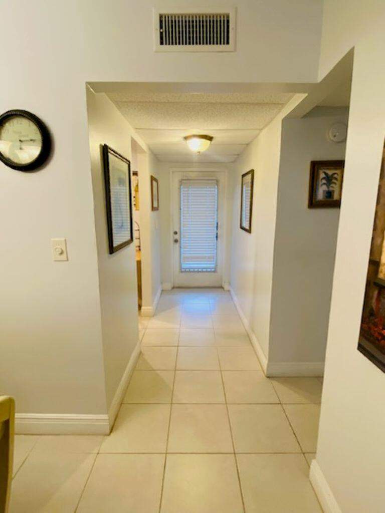 2 bedroom Condominium at 7817 Golf Cir Drive #210, Oriole Golf & Tennis Club Condo, Margate — photo 3