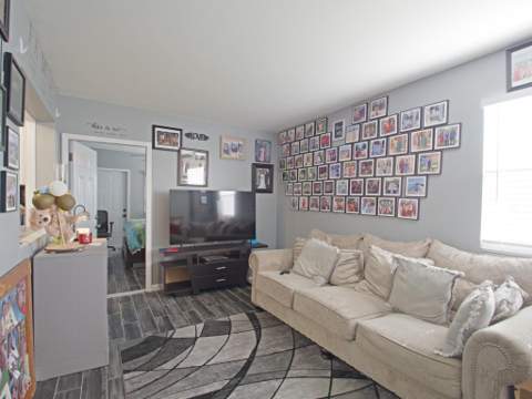 5813 NW 82nd Avenue, Tamarac FL - photo 11 of 27