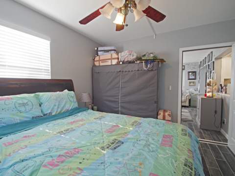5813 NW 82nd Avenue, Tamarac FL - photo 18 of 27
