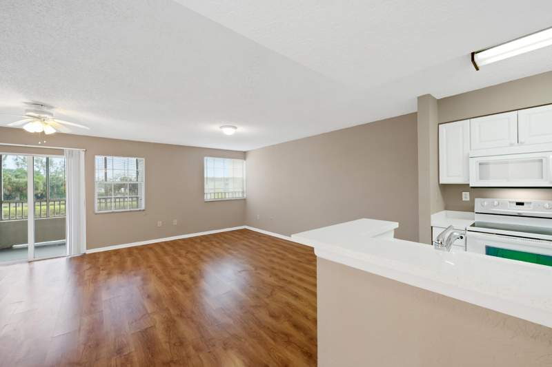 2 bedroom Condominium at 2861 N Oakland Forest Drive #202, Lakeview Club Condo, Oakland Park — photo 5