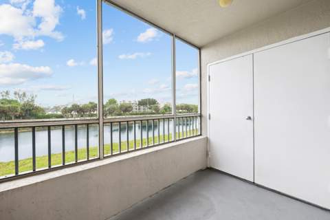 2861 N Oakland Forest Drive #202, Oakland Park FL - photo 21 of 27