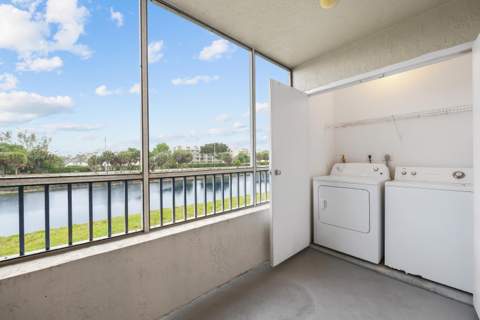 2861 N Oakland Forest Drive #202, Oakland Park FL - photo 22 of 27