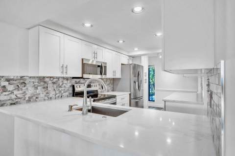 17 Royal Palm Way #3010, Boca Raton FL - photo 14 of 57