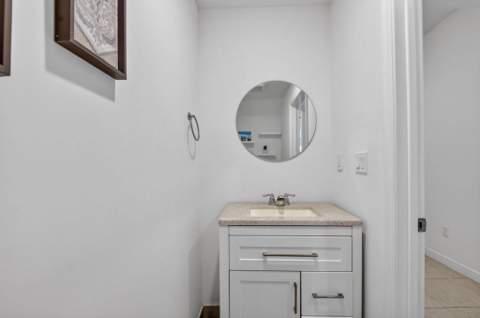 6933 N Harbours Edge Avenue, Lake Worth FL - photo 7 of 90