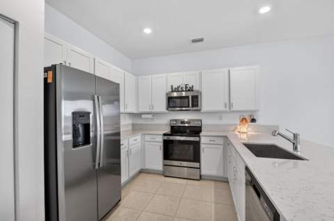 6933 N Harbours Edge Avenue, Lake Worth FL - photo 12 of 90