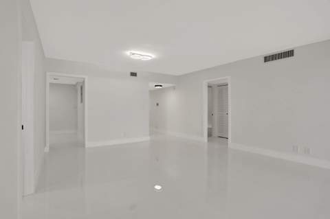 3505 Oaks Way #204, Pompano Beach FL - photo 6 of 36