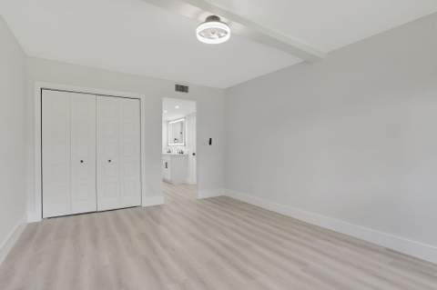 3505 Oaks Way #204, Pompano Beach FL - photo 15 of 36