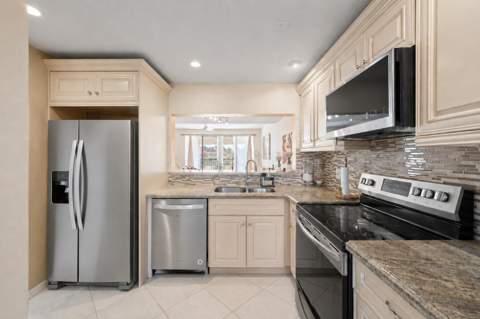 8634 Via Reale #3, Boca Raton FL - photo 9 of 39