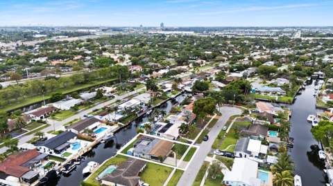 1340 SW 56th Avenue, Plantation FL - photo 10 of 34