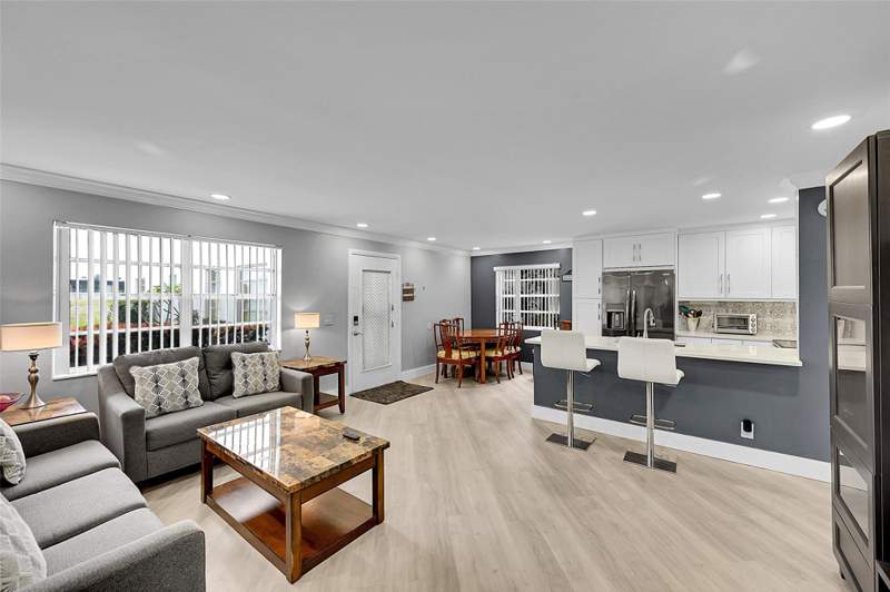2 bedroom Condominium at 964 Normandy Trail #U, Kings Point Normandy Condos, Delray Beach — photo 2