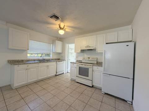 4905 Williams Road, Palm Beach Gardens FL - photo 22 of 38
