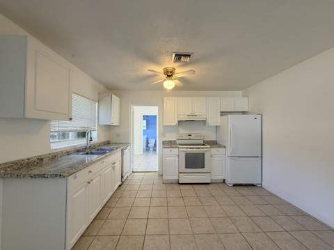 4905 Williams Road, Palm Beach Gardens FL - photo 23 of 38