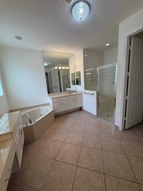 12039 Oakvista Drive, Boynton Beach FL - photo 6 of 25