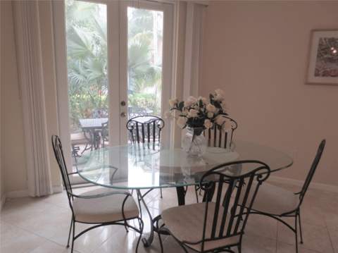 1900 Oceanwalk Lane #117, Lauderdale-By-The-Sea FL - photo 6 of 34