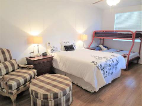 1900 Oceanwalk Lane #117, Lauderdale-By-The-Sea FL - photo 15 of 34